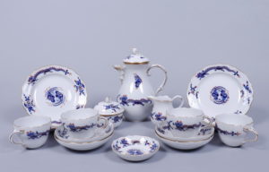 Kleines Kaffeeservice, Meissen, 20.Jh., Dekor "reicher blauer Drache", 16-tlg.