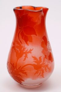 Jugendstil-Vase, Emile Gallé, Frankreich, um 1900, Mohndekor, H 23cm, Zuschlag: 800,-€